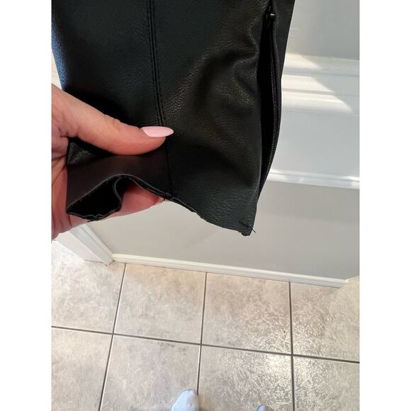 ZARA NWT High Rise Faux Leather Leggings Size S Black Ankle Zip Raw Hem Lined - Picture 4 of 7